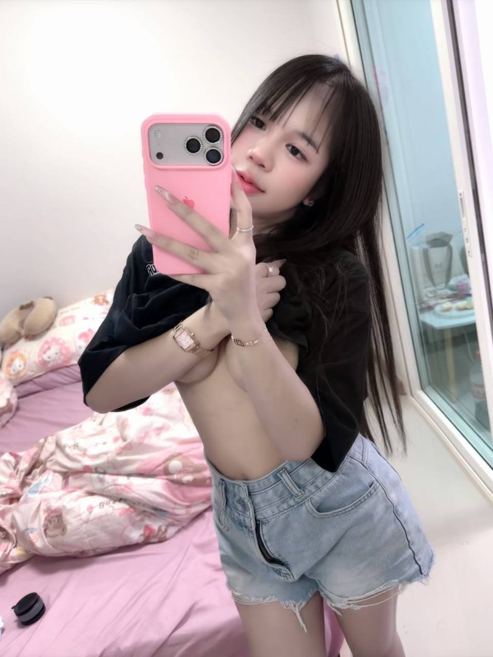Profile photo of บีบี from Bang Khae, Bangkok