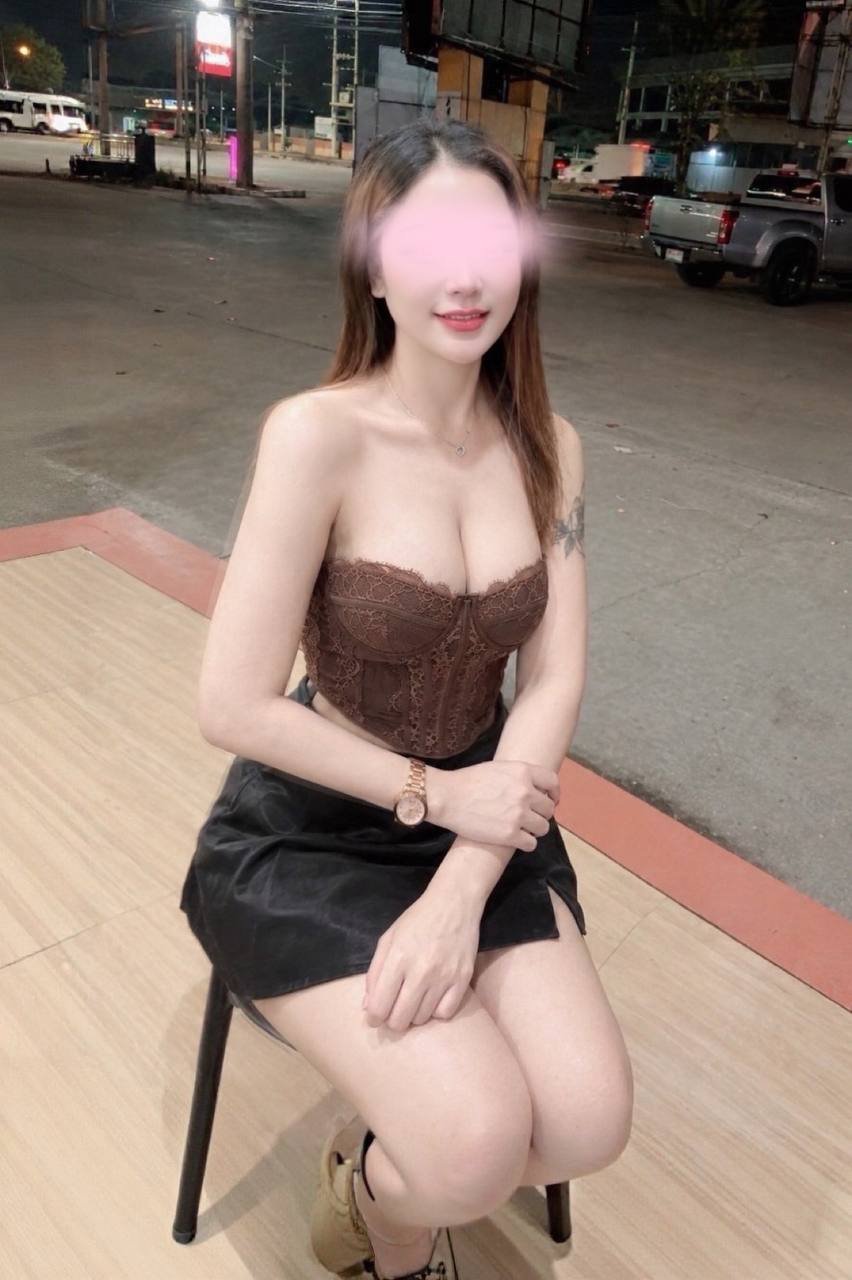 Photo 2 of 3 of Tangmo แตงโม from Huai Khwang, Bangkok