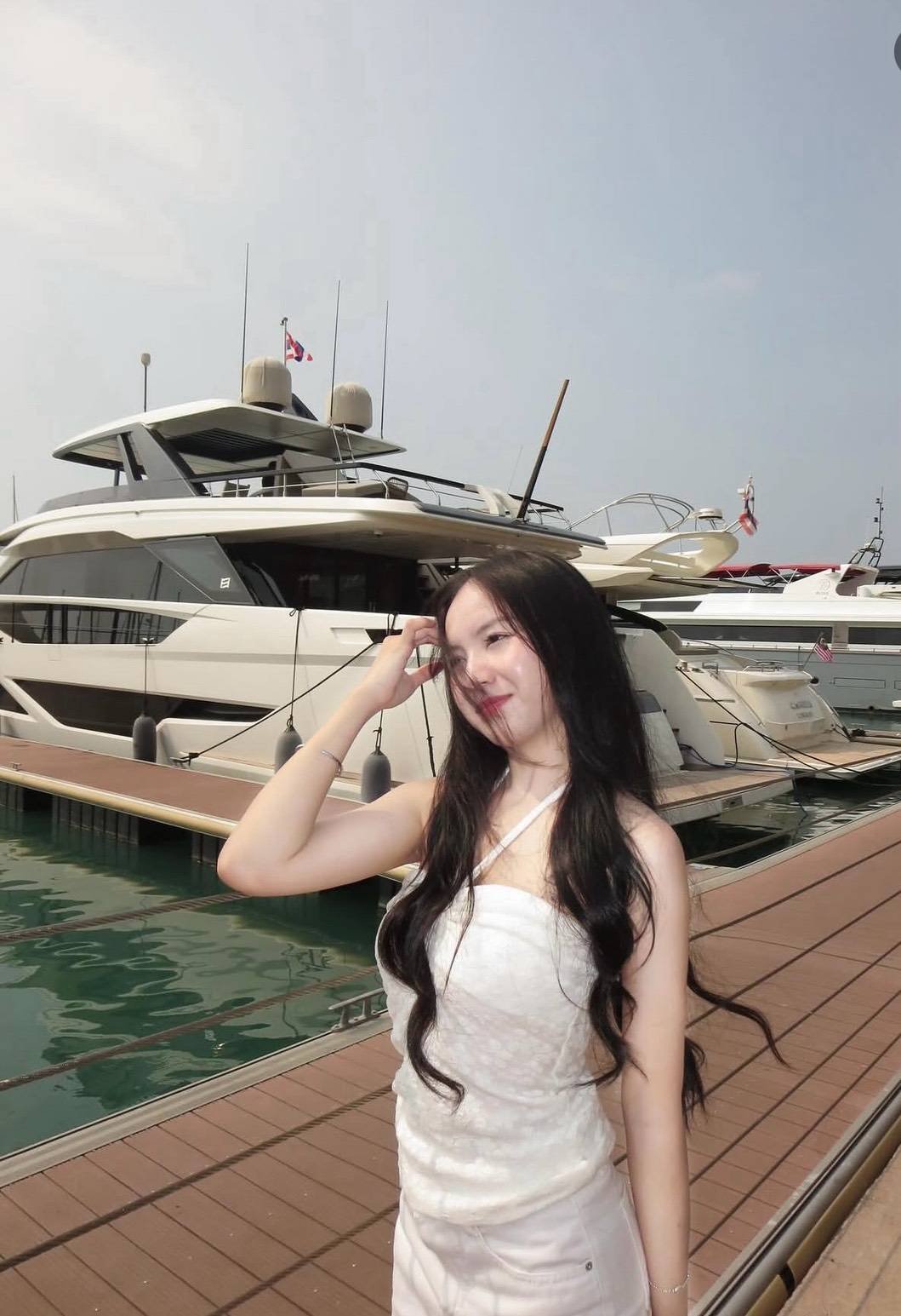 รูปที่ 2 จาก 4 ของ มารีน จากเมืองนนทบุรี, นนทบุรี