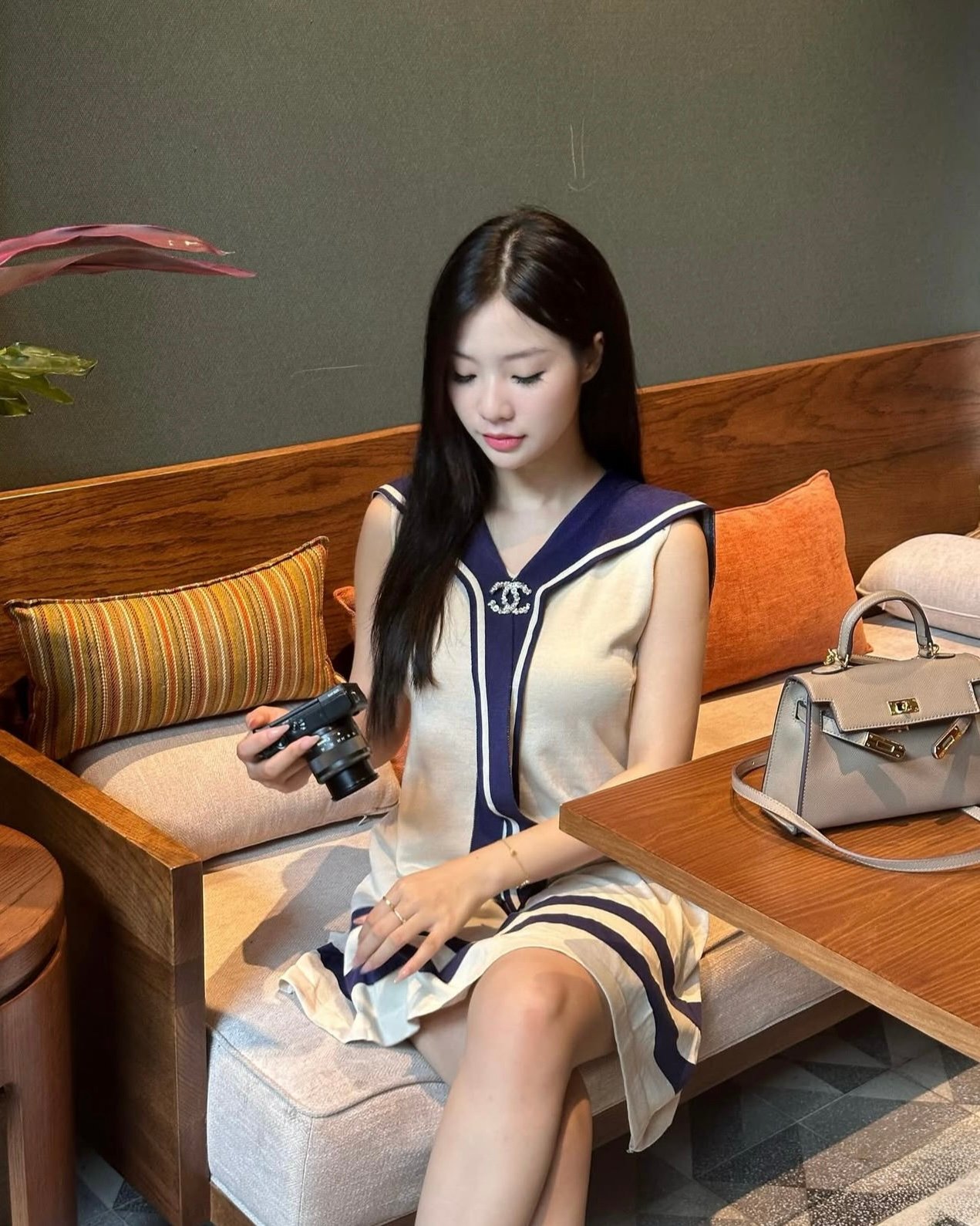 Photo 6 of 6 of แก้ม from Huai Khwang, Bangkok