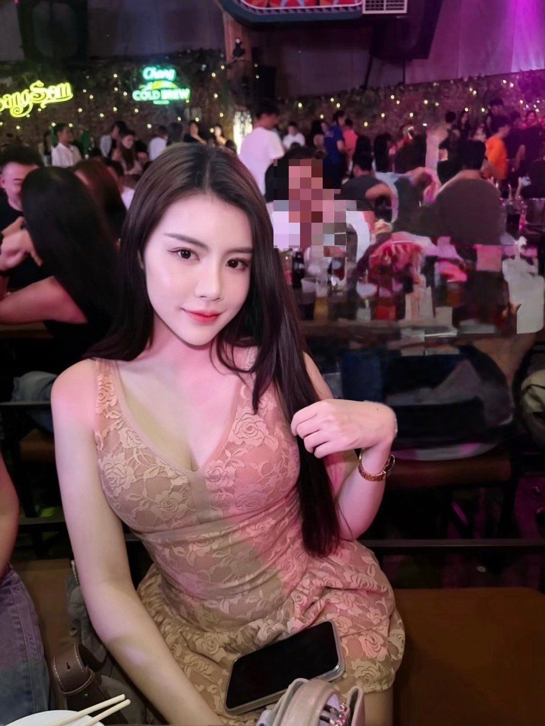 Photo 2 of 3 of พลอย from Thon Buri, Bangkok