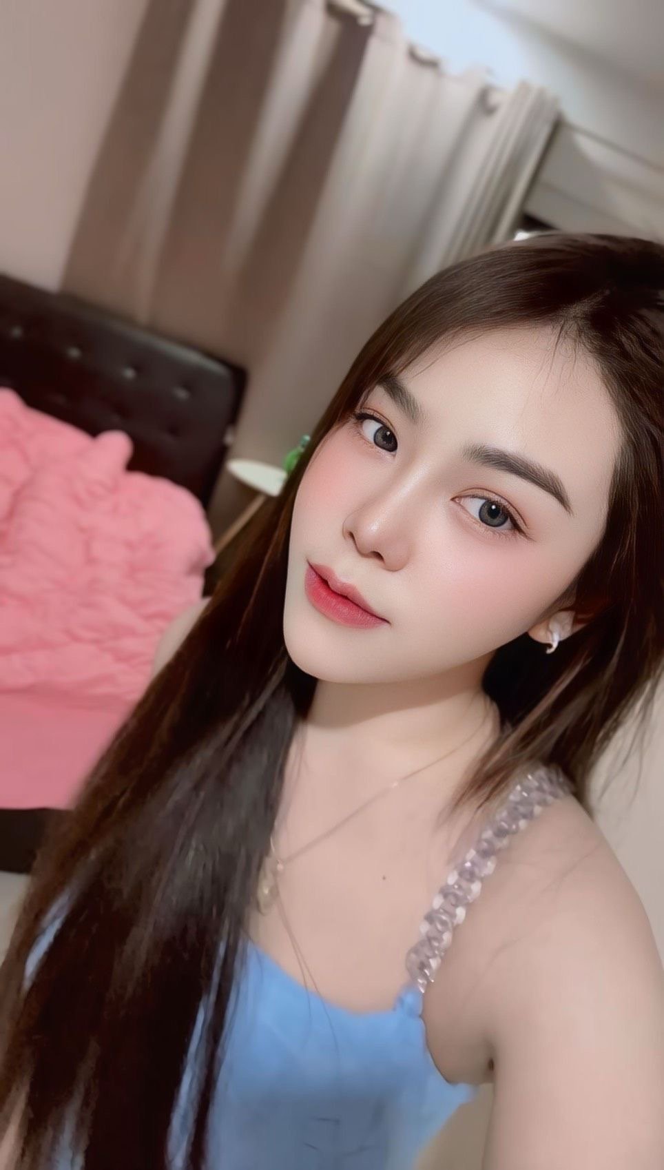 Profile photo of น้องมินนี่ (Minnie) from Khlong Toei, Bangkok - Verified