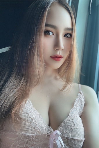 Profile photo of Bebe from Khlong Toei, Bangkok