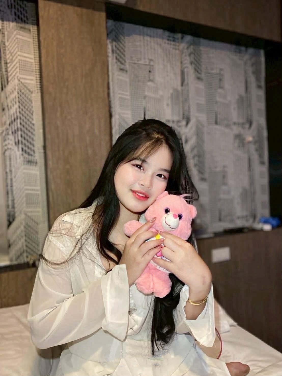 รูปที่ 3 จาก 4 ของ ซาเนีย นักศึกรับพาสไทม์ จากบางละมุง, ชลบุรี
