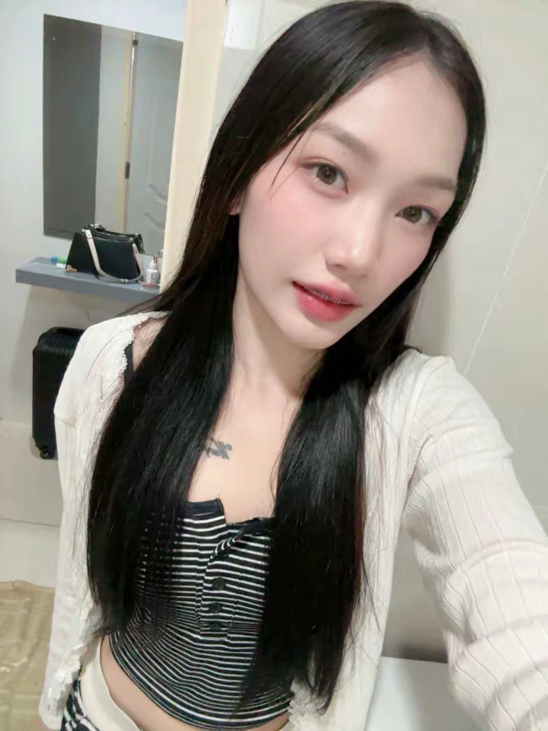 Profile photo of แตงโม from Thon Buri, Bangkok