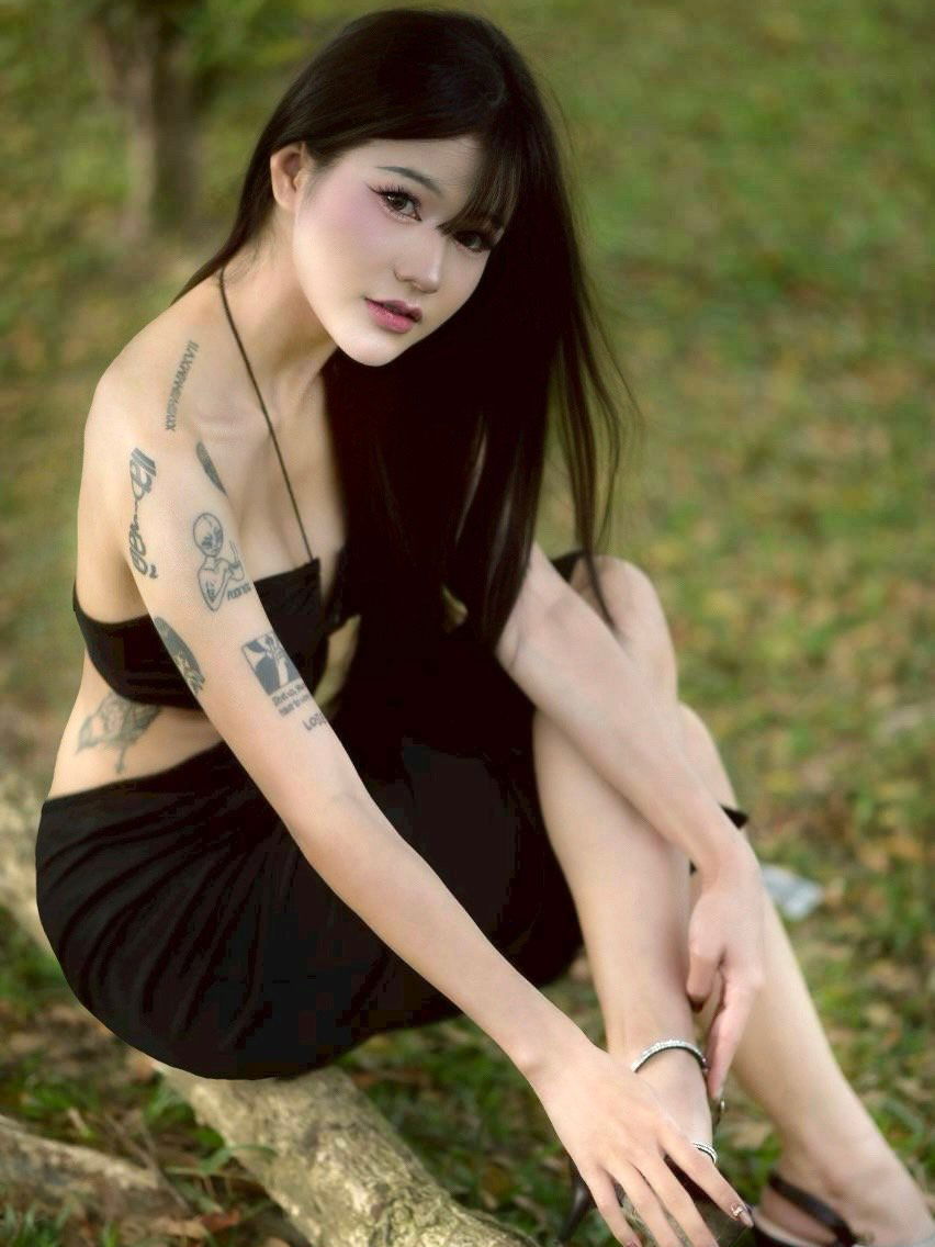 Photo 1 of 5 of วิคตอเรีย from Bang Khae, Bangkok