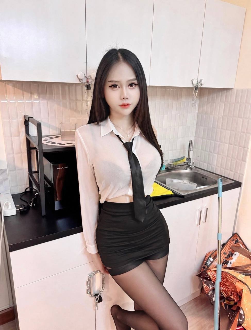 Photo 3 of 5 of พลอยสาวสอง from Pak Kret, Nonthaburi
