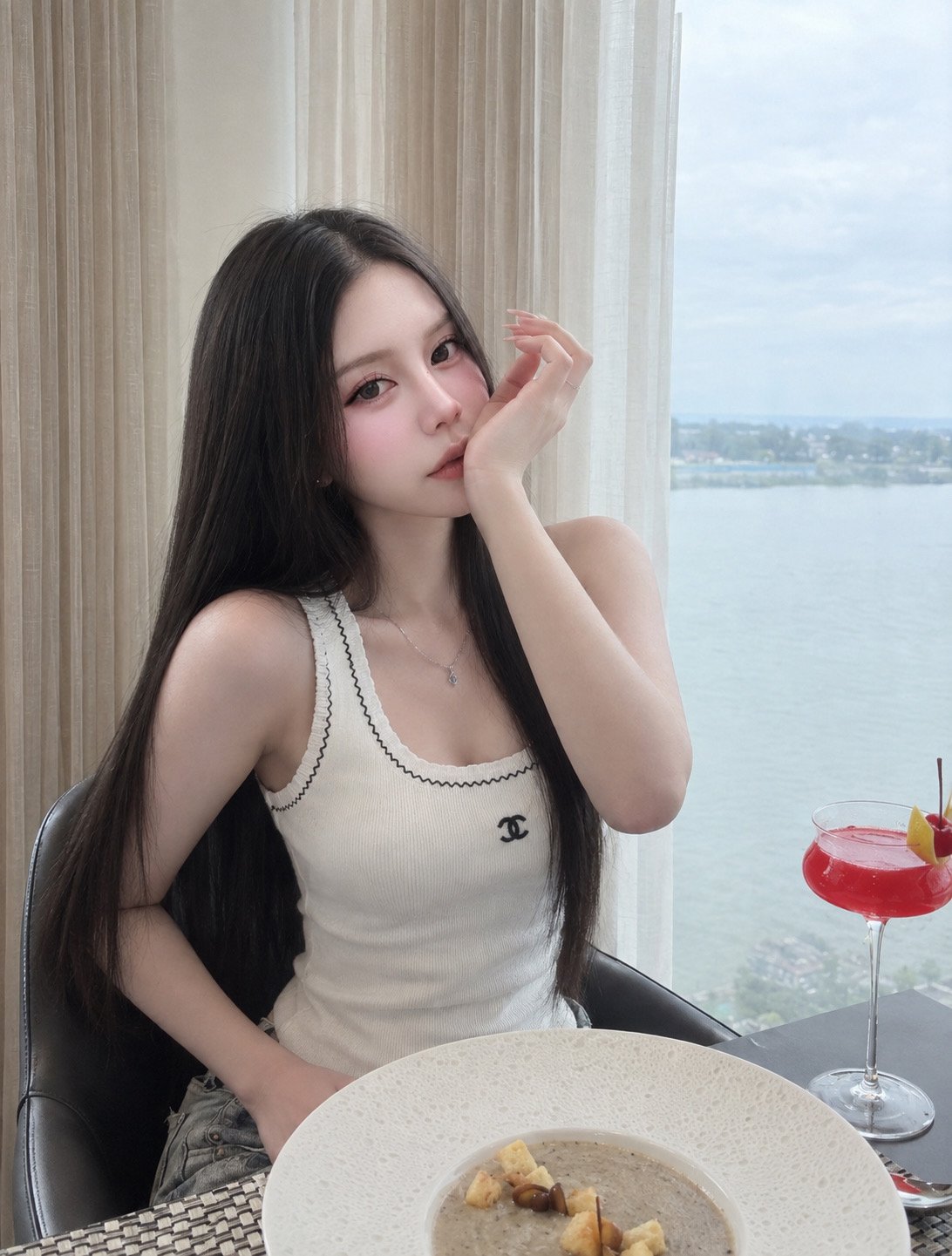 รูปโปรไฟล์ของ พลอยสาวสอง จากปากเกร็ด, นนทบุรี - ยืนยันแล้ว