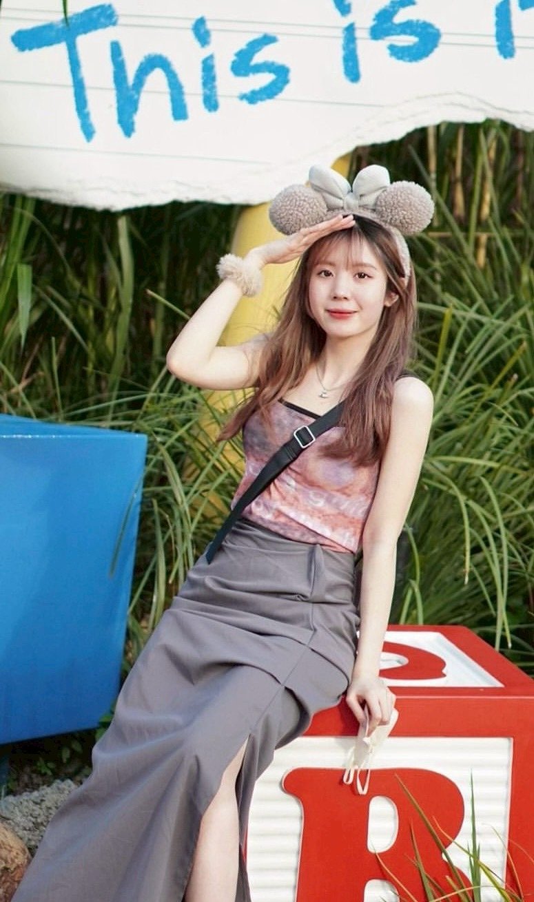 รูปที่ 4 จาก 5 ของ ไอริณ จากอุดรธานี