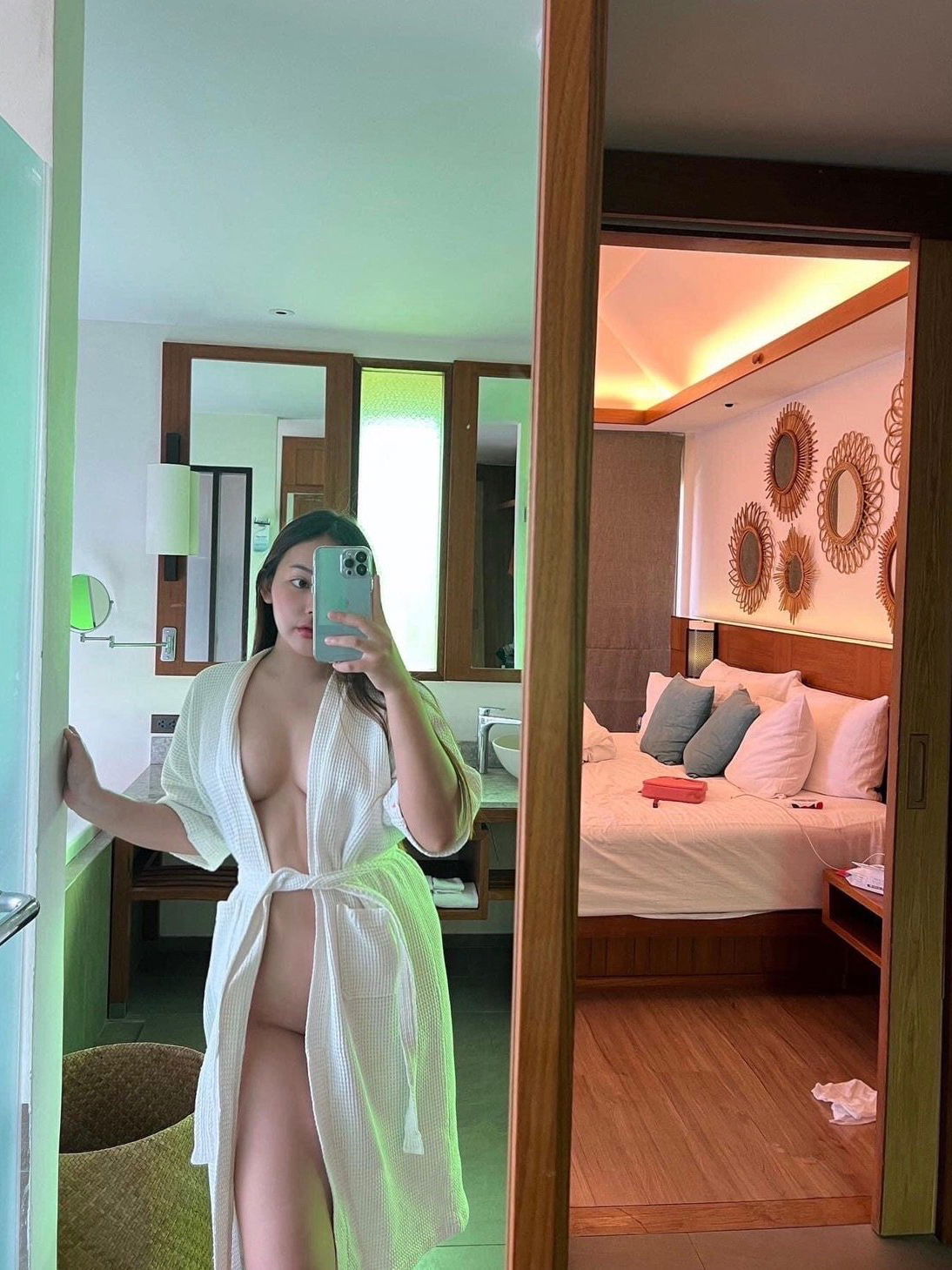 Photo 1 of 5 of อลิส from Chiang Rai