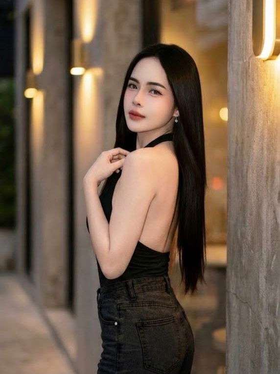 Photo 1 of 5 of เบลล์ from Phan Thong, Chonburi