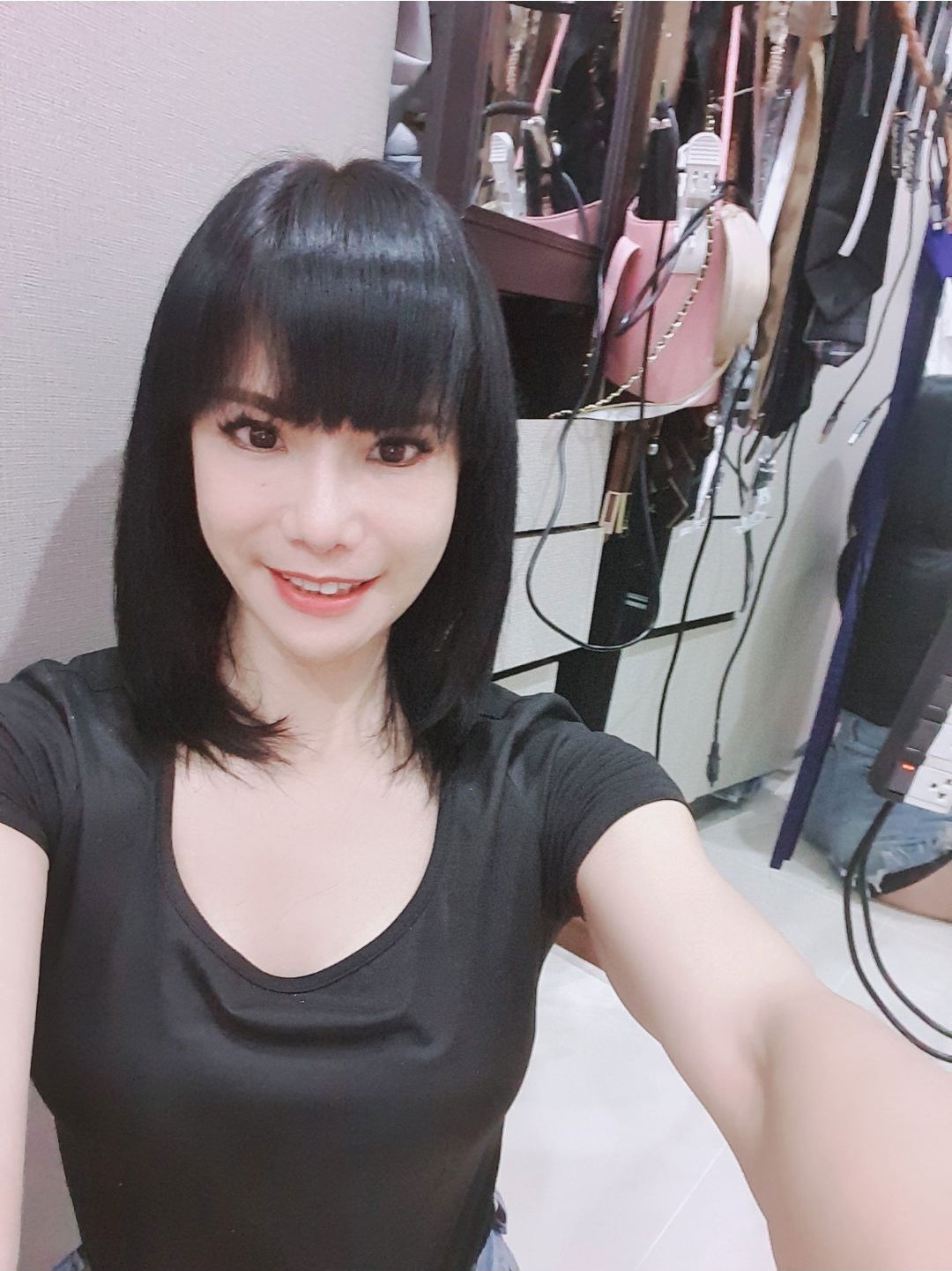 รูปที่ 1 จาก 3 ของ เมษา จากระยอง