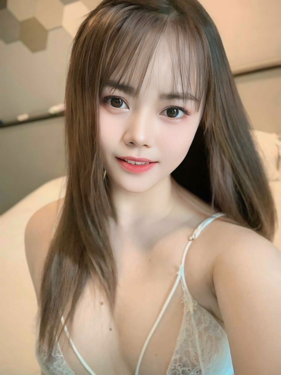 รูปที่ 1 จาก 4 ของ น้องน้ำตาล (Namtan) จากคลองเตย, กรุงเทพมหานคร
