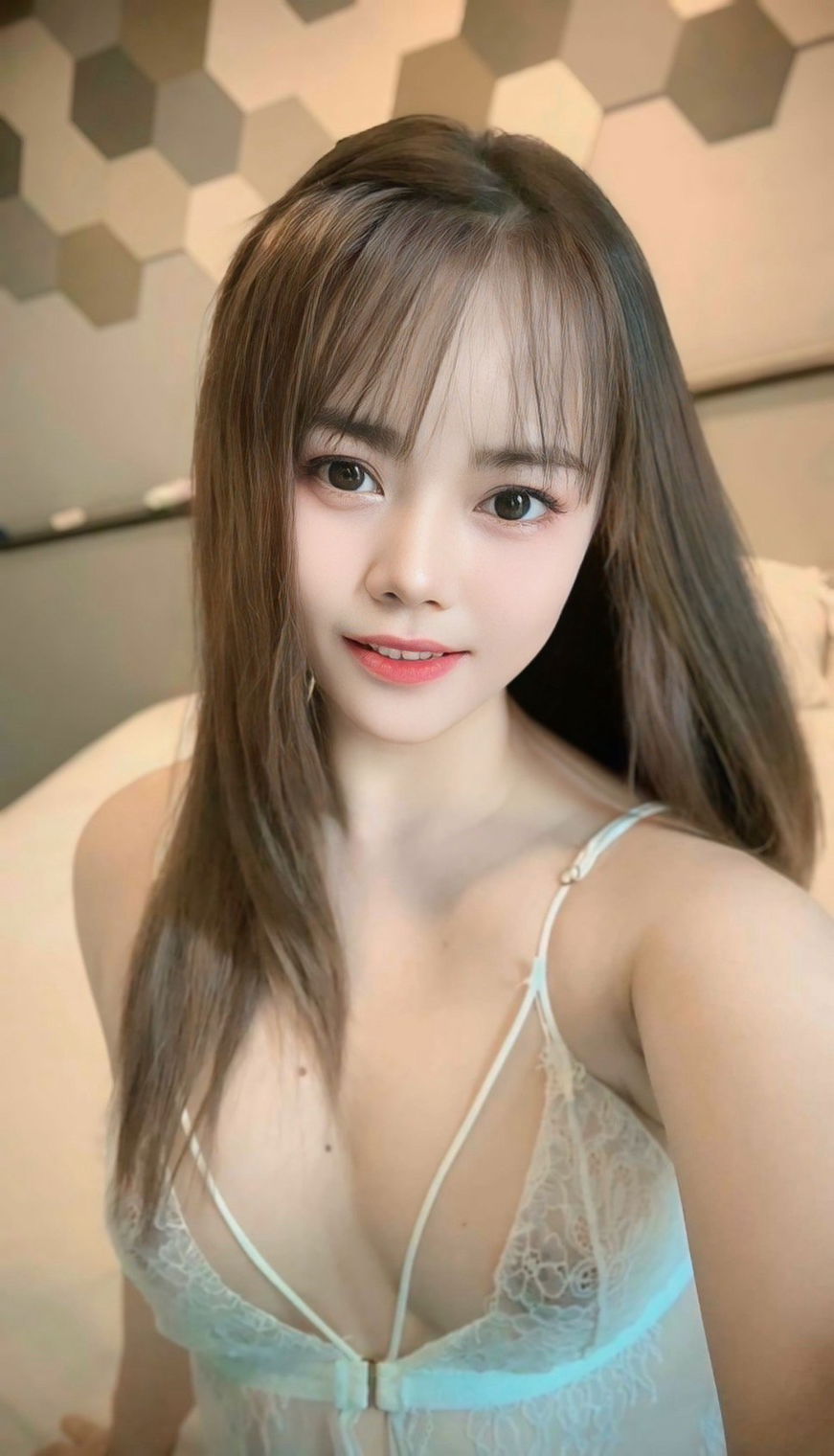 รูปที่ 1 จาก 4 ของ น้องน้ำตาล (Namtan) จากคลองเตย, กรุงเทพมหานคร