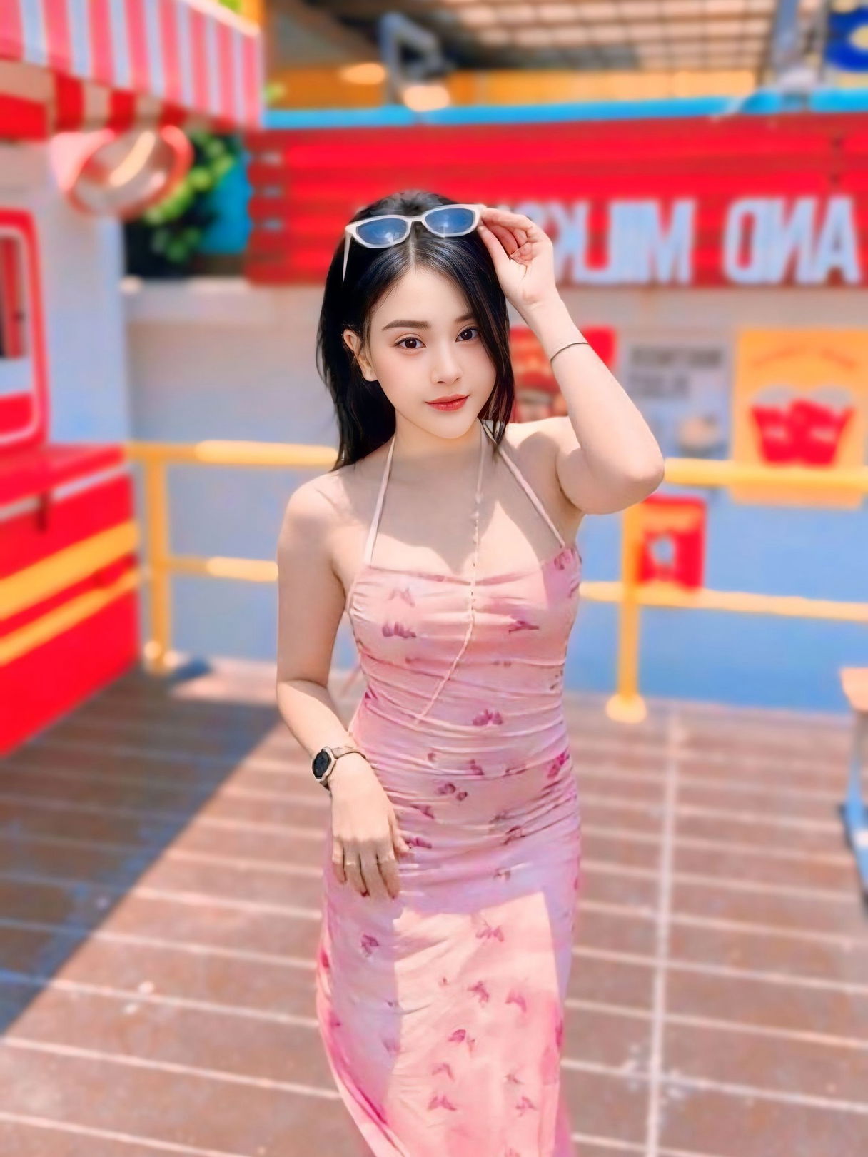 รูปที่ 1 จาก 4 ของ Min จากคลองเตย, กรุงเทพมหานคร