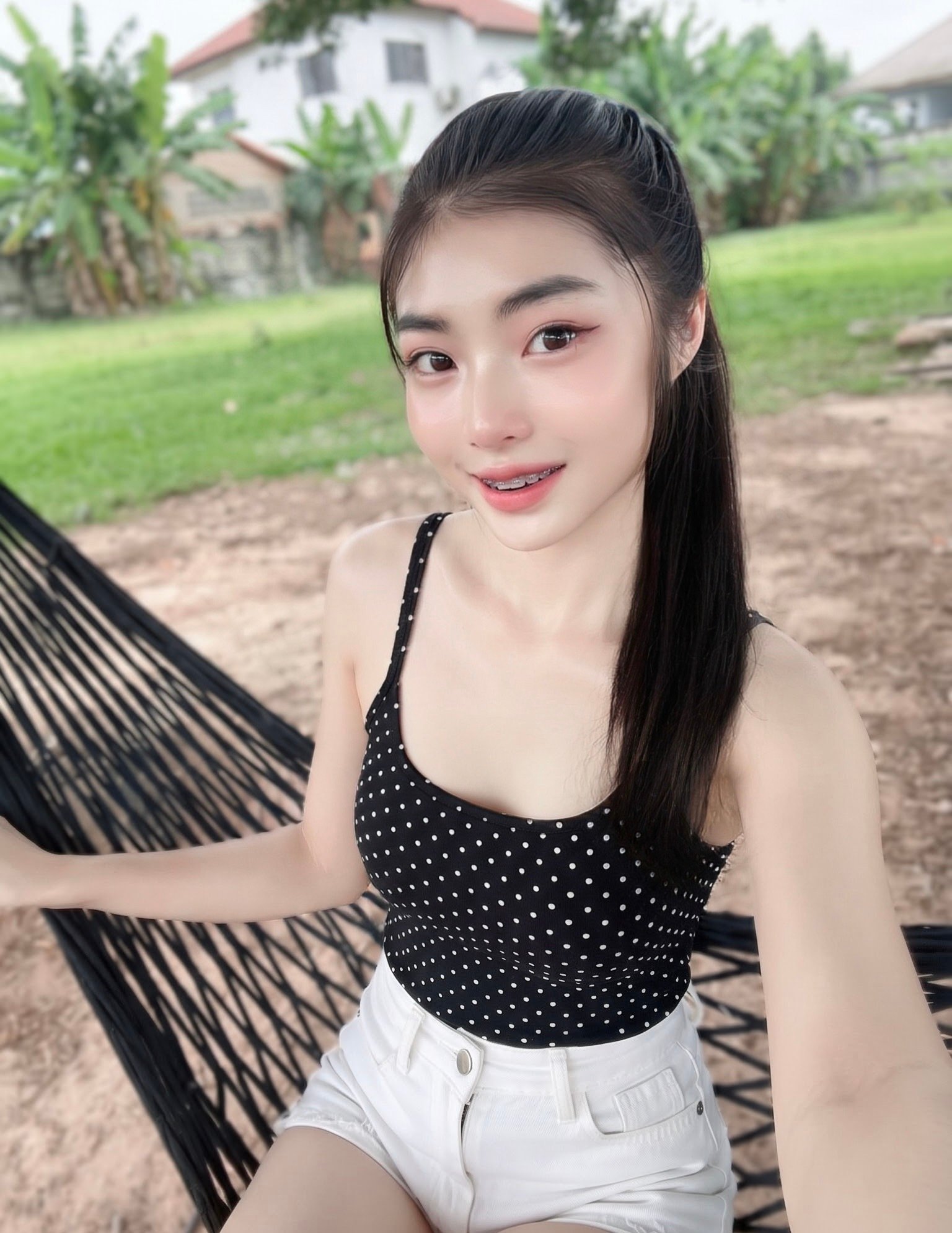 Photo 2 of 3 of เรนนี่ from Thon Buri, Bangkok
