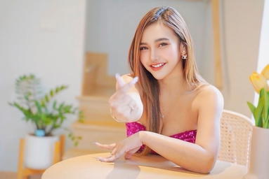 Profile photo of Pinky from Khlong Toei, Bangkok - Verified