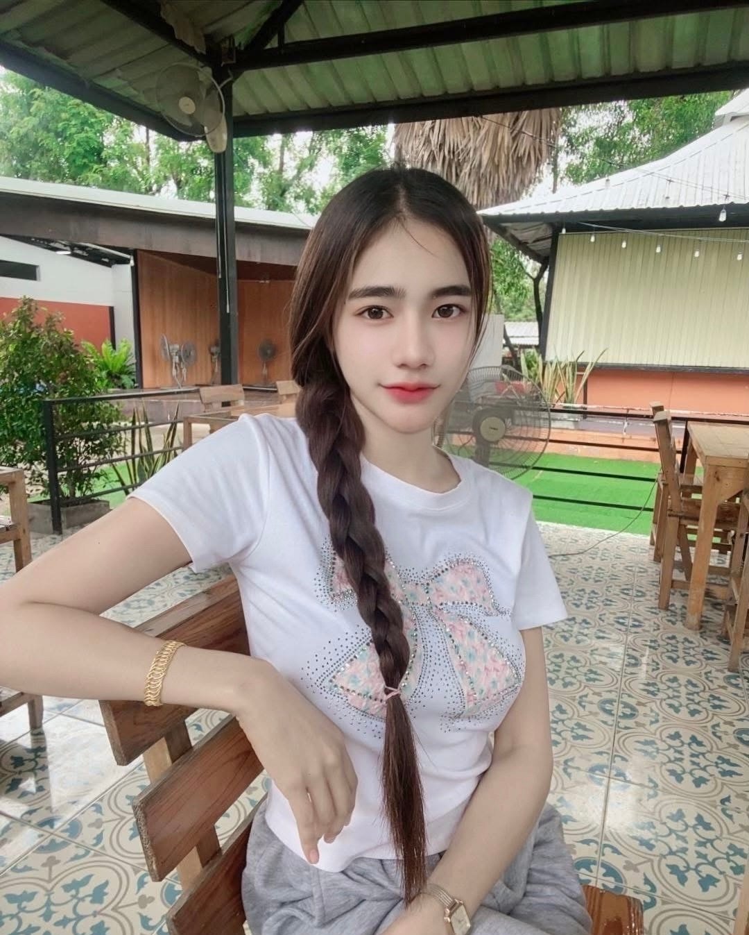 รูปที่ 3 จาก 6 ของ จูลี่ จากภาษีเจริญ, กรุงเทพมหานคร