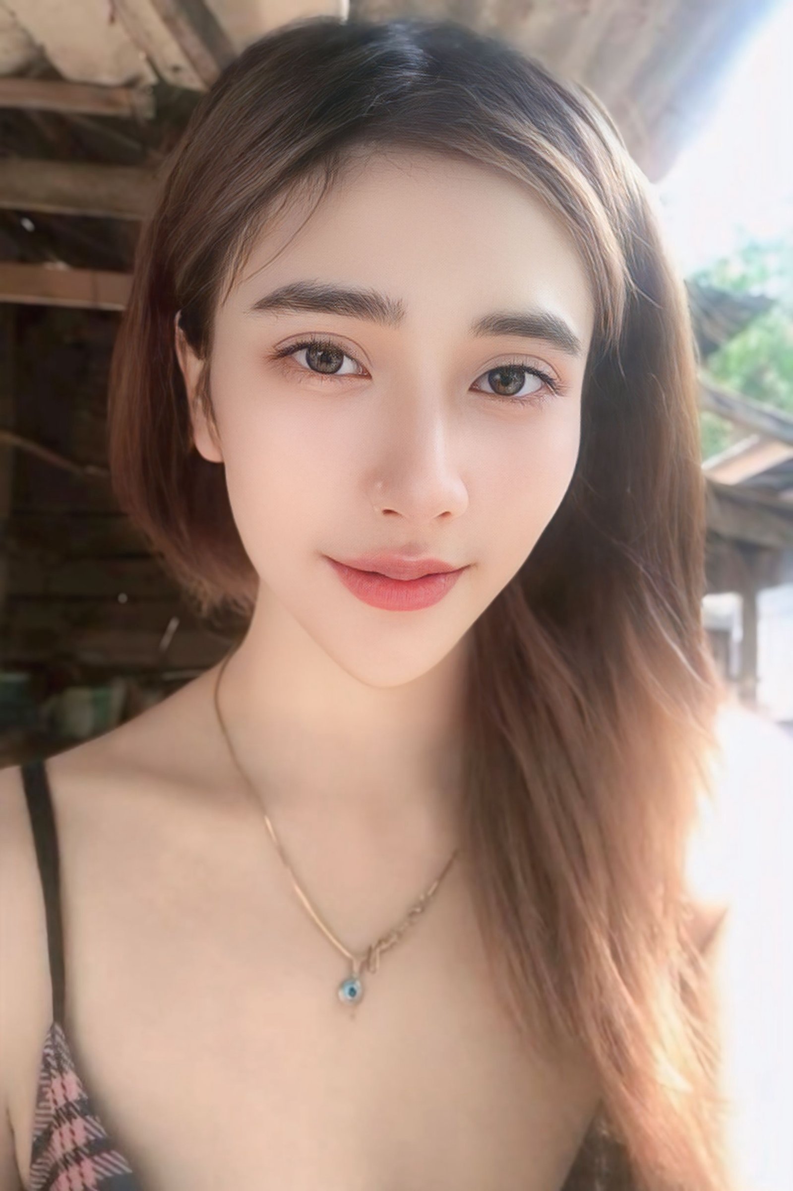 Profile photo of Mona from Chatuchak, Bangkok - Verified