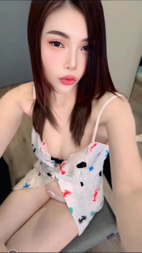 Profile photo of Pingping from Huai Khwang, Bangkok - Verified