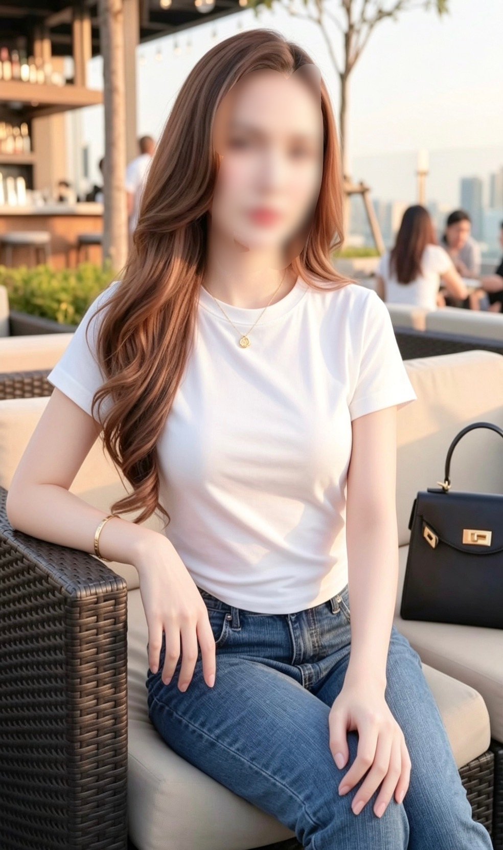 Profile photo of ขนมชั้น from Huai Khwang, Bangkok