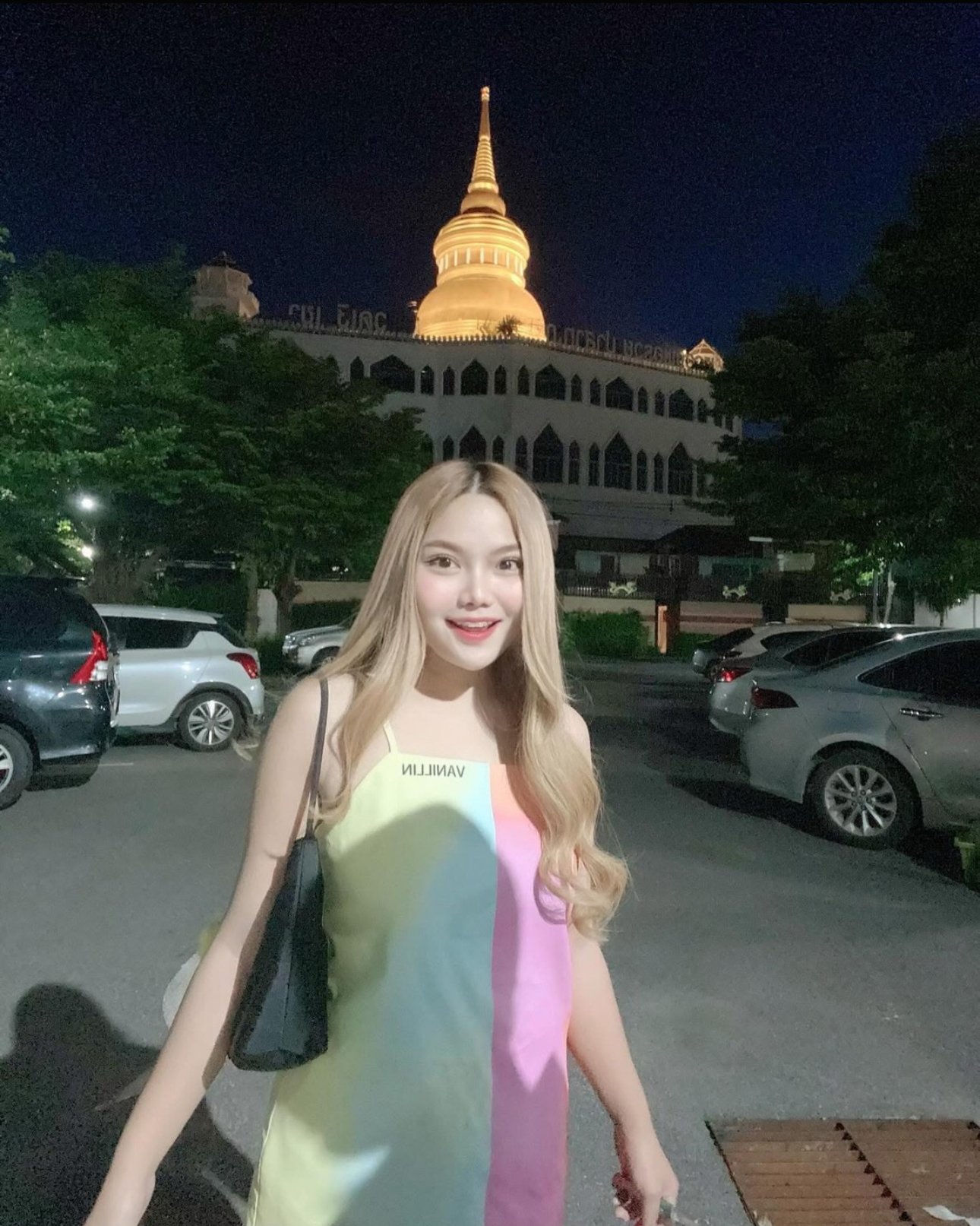 รูปโปรไฟล์ของ แฟนต้า จากบางนา, กรุงเทพมหานคร - ยืนยันแล้ว