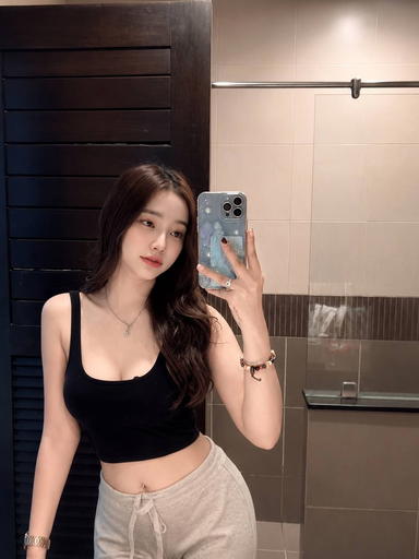 Profile photo of เนเน่ from Chom Thong, Bangkok - Verified