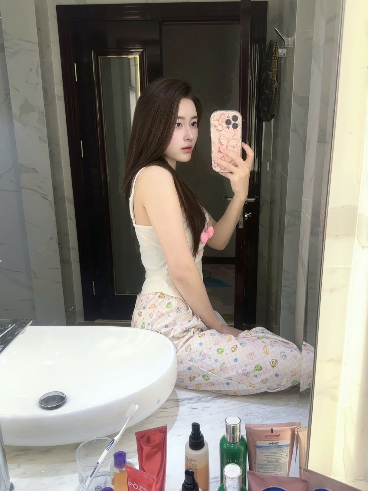รูปที่ 1 จาก 3 ของ ควีน จากห้วยขวาง, กรุงเทพมหานคร
