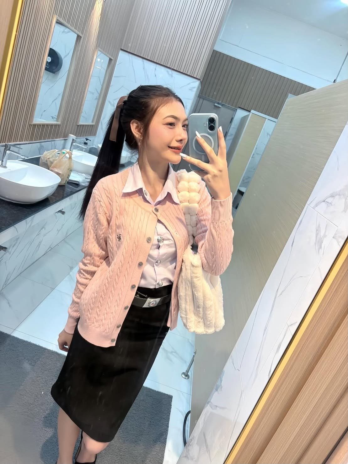 รูปที่ 2 จาก 3 ของ เมจิ 🌟🌟มาใหม่ จากห้วยขวาง, กรุงเทพมหานคร