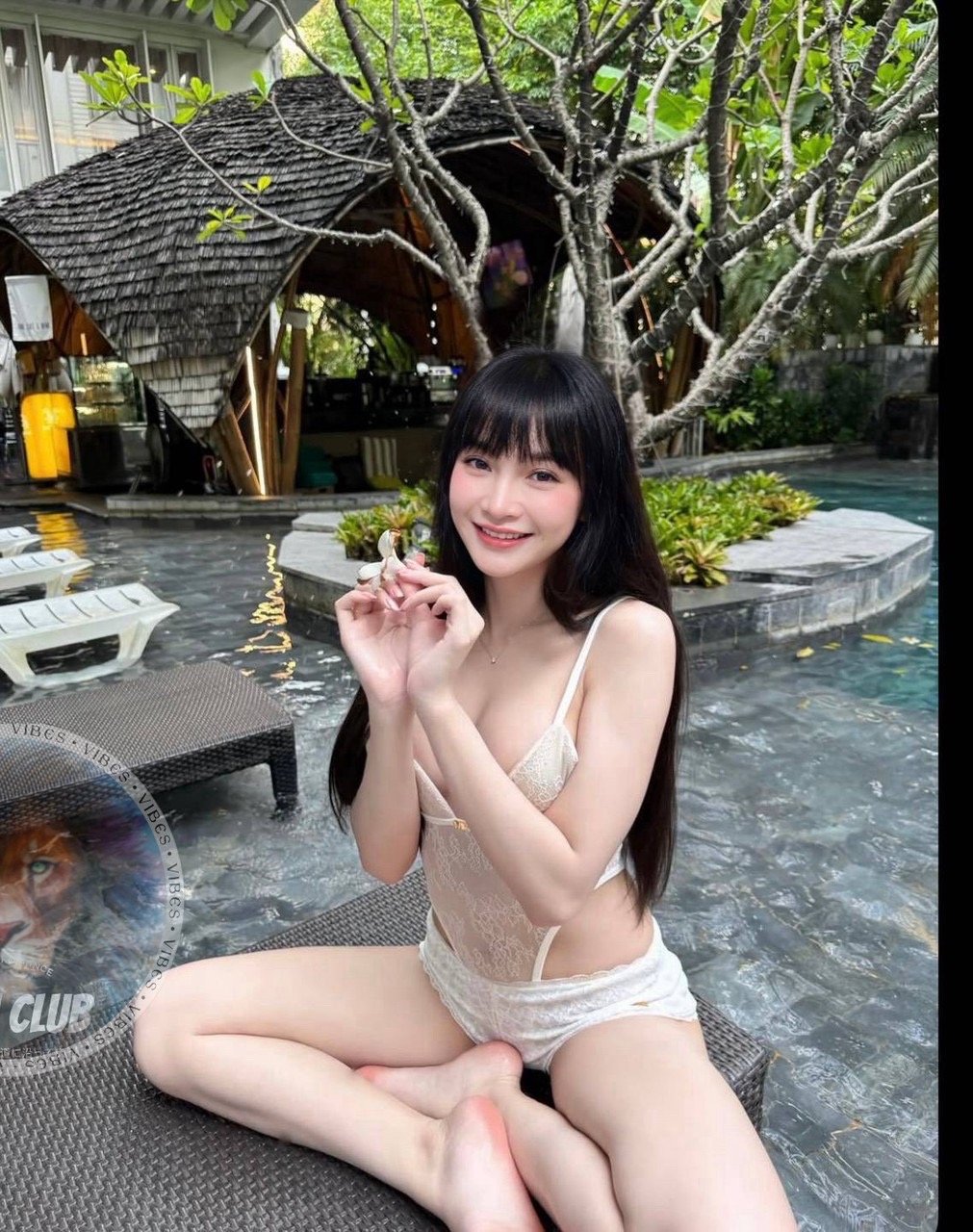 Photo 3 of 3 of ลินลี่(lion club) from Huai Khwang, Bangkok
