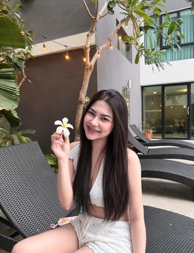 Profile photo of ใบเฟิร์น from Khlong Toei, Bangkok - Verified