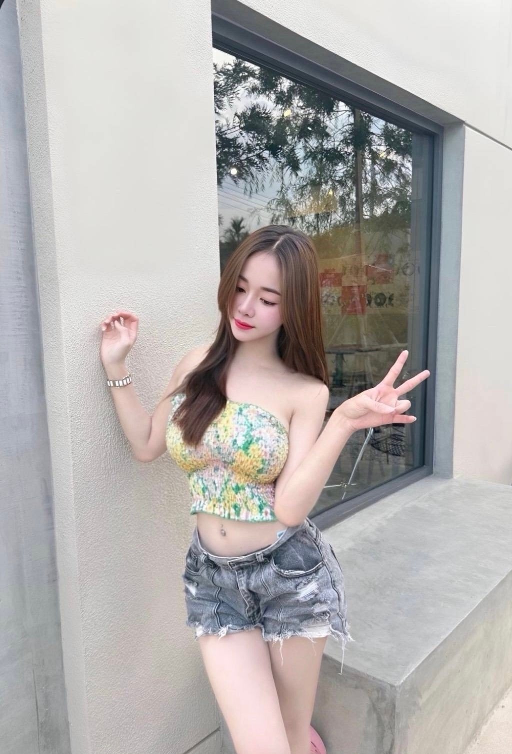 รูปที่ 2 จาก 6 ของ ข้าวปั้น จากพานทอง, ชลบุรี