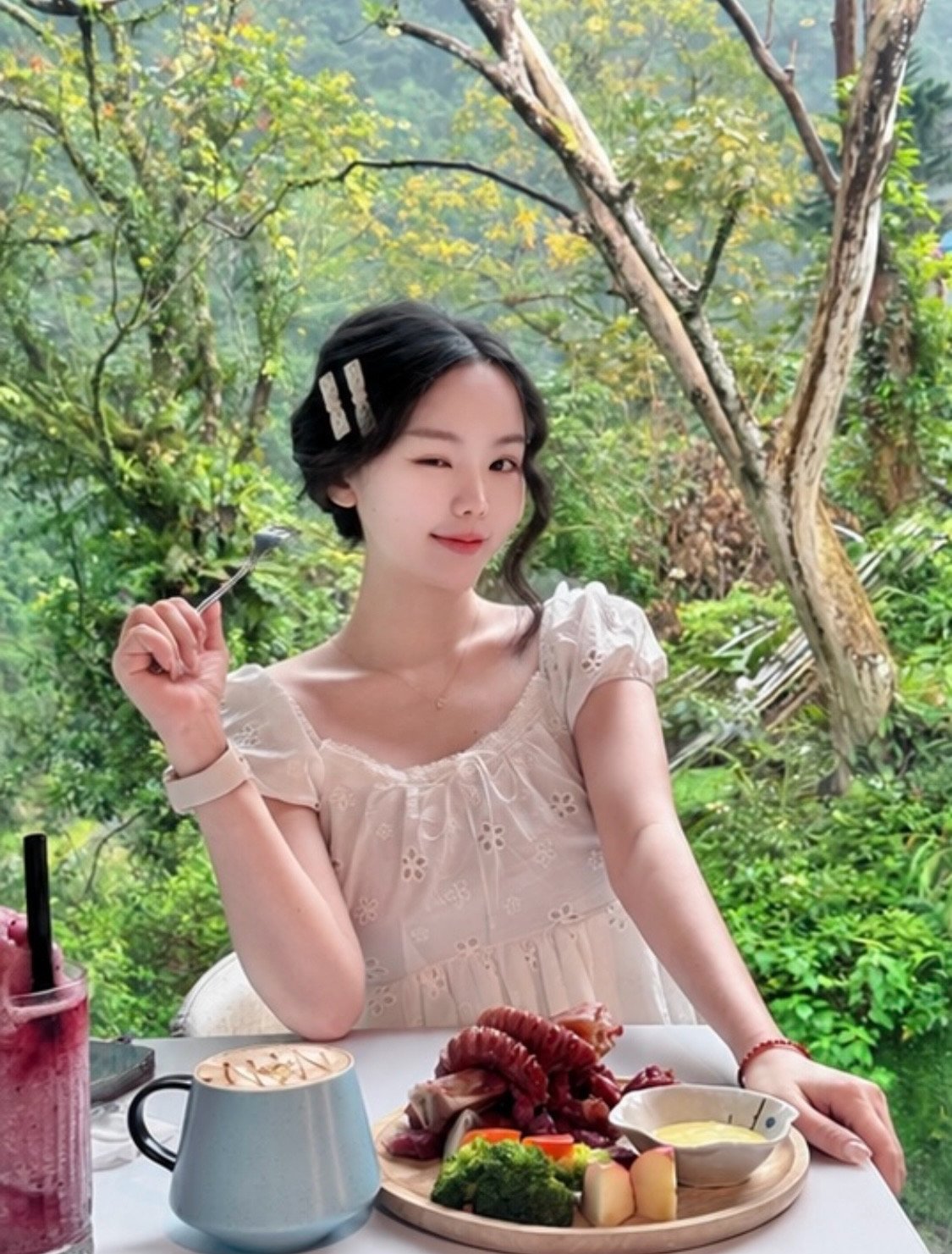 Profile photo of มะนาว from Huai Khwang, Bangkok
